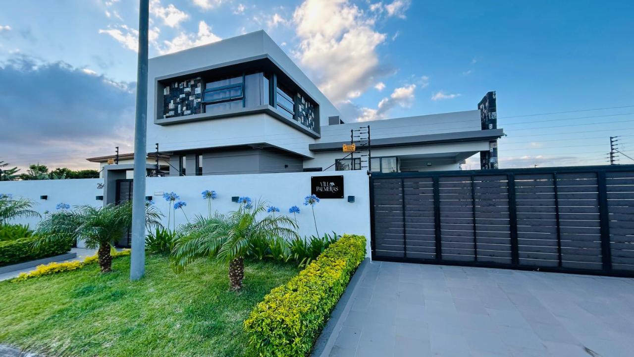 Villa Palmeras - 4 Bedrooms AC Modern Luxury Villa - B&B
