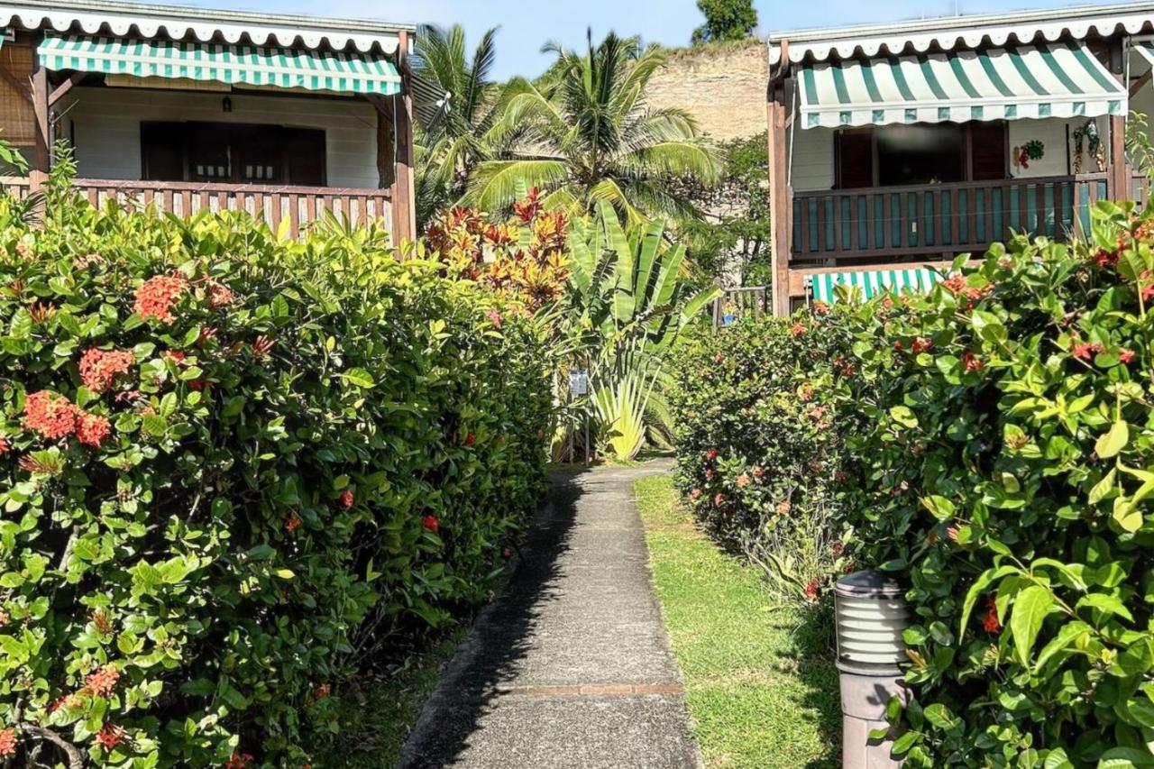 Studio charmant au Diamant - 30 m² - Piscine partagée - Bed and Breakfast Le Diamant