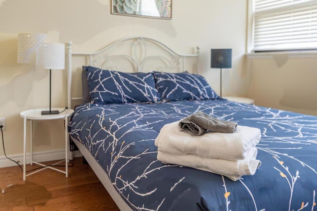 Sunny Downtown Loft with AC, Unit #2 - B&B