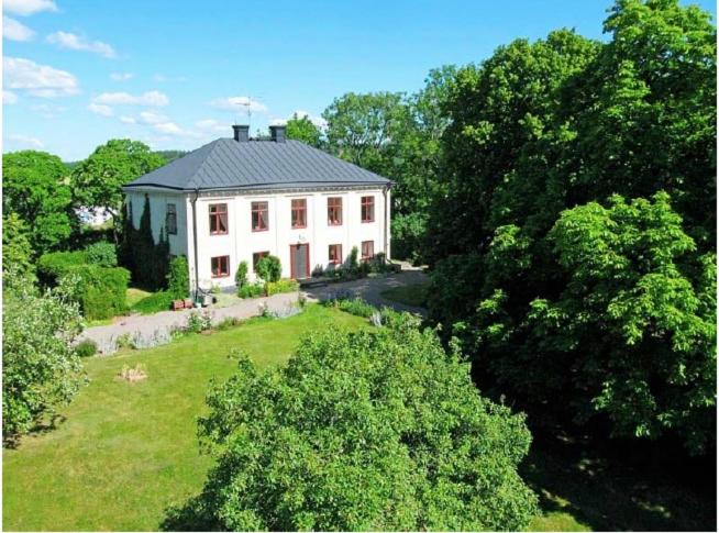 Large country house near Stockholm - B&B