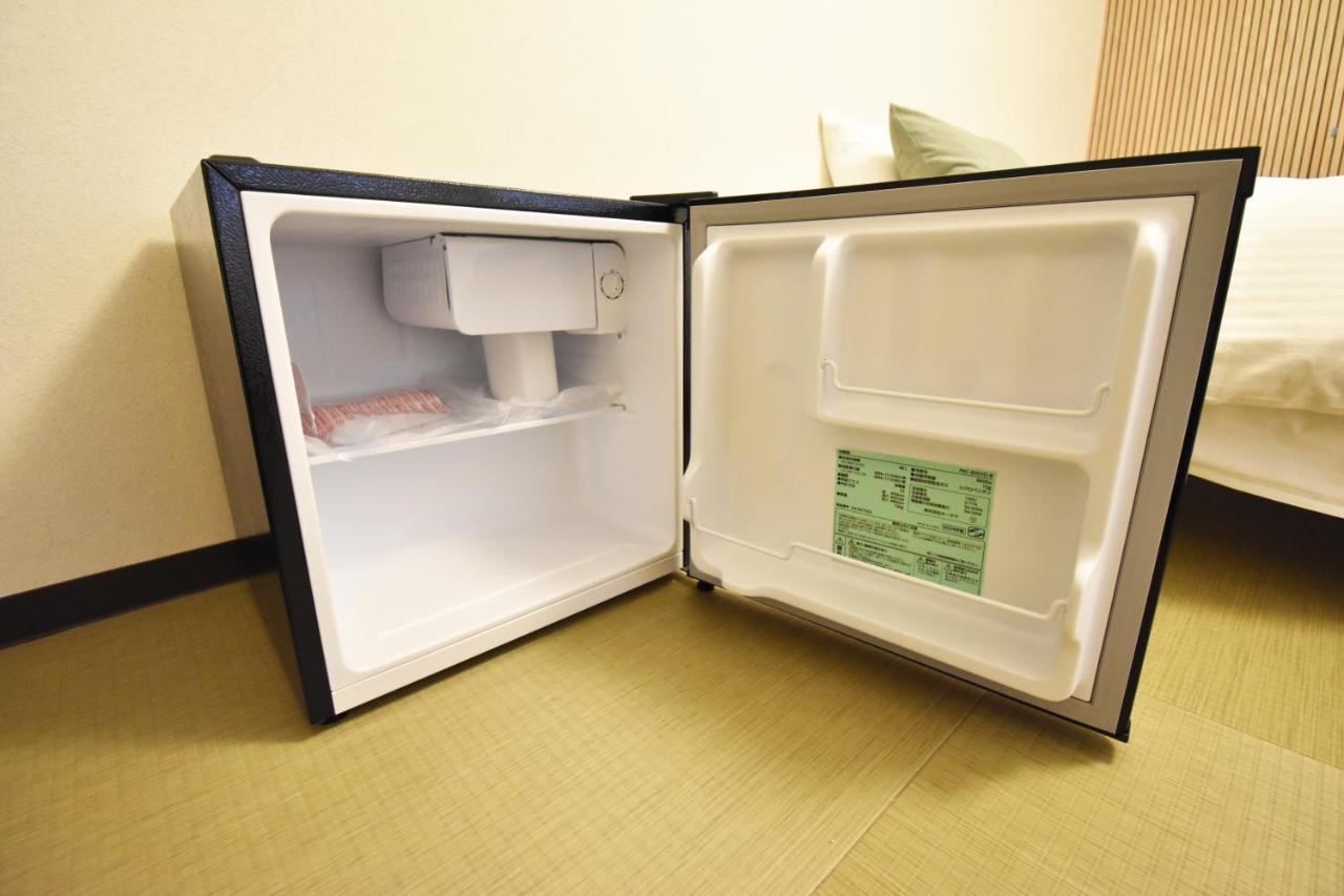 Twin Room with Shared Bathroom