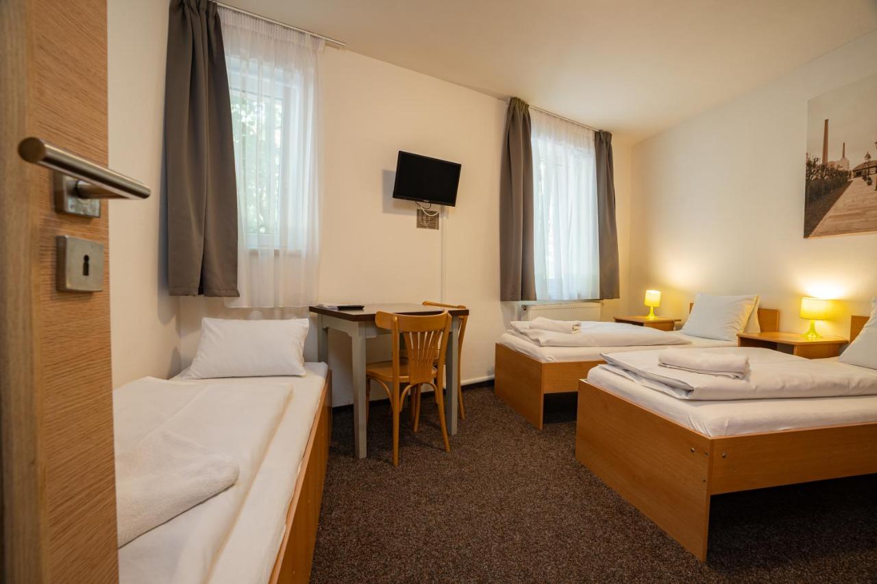 Chambre Double ou Lits Jumeaux avec Salle de Bains Privative