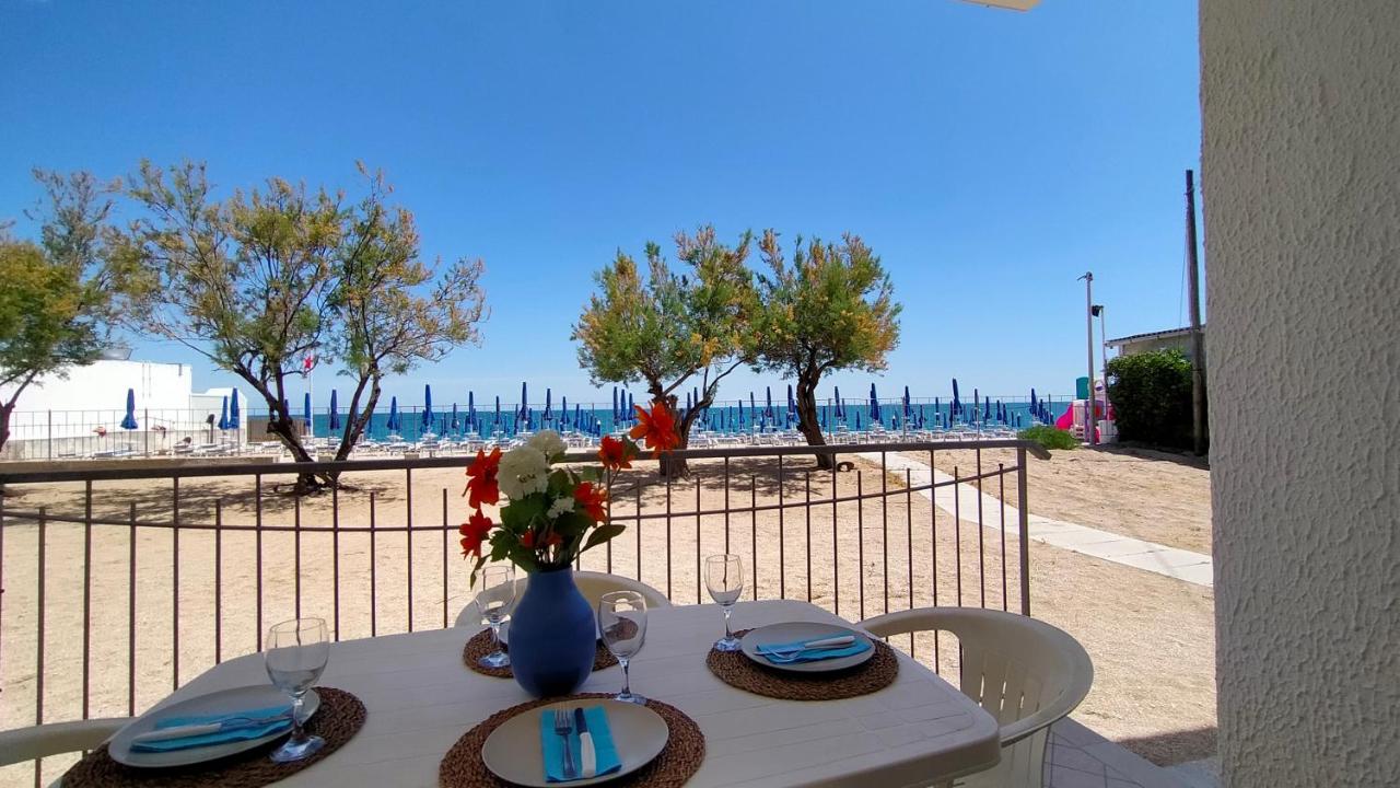 P313 nr 102 trilocale sul mare con ombrellone in prima fila - B&B