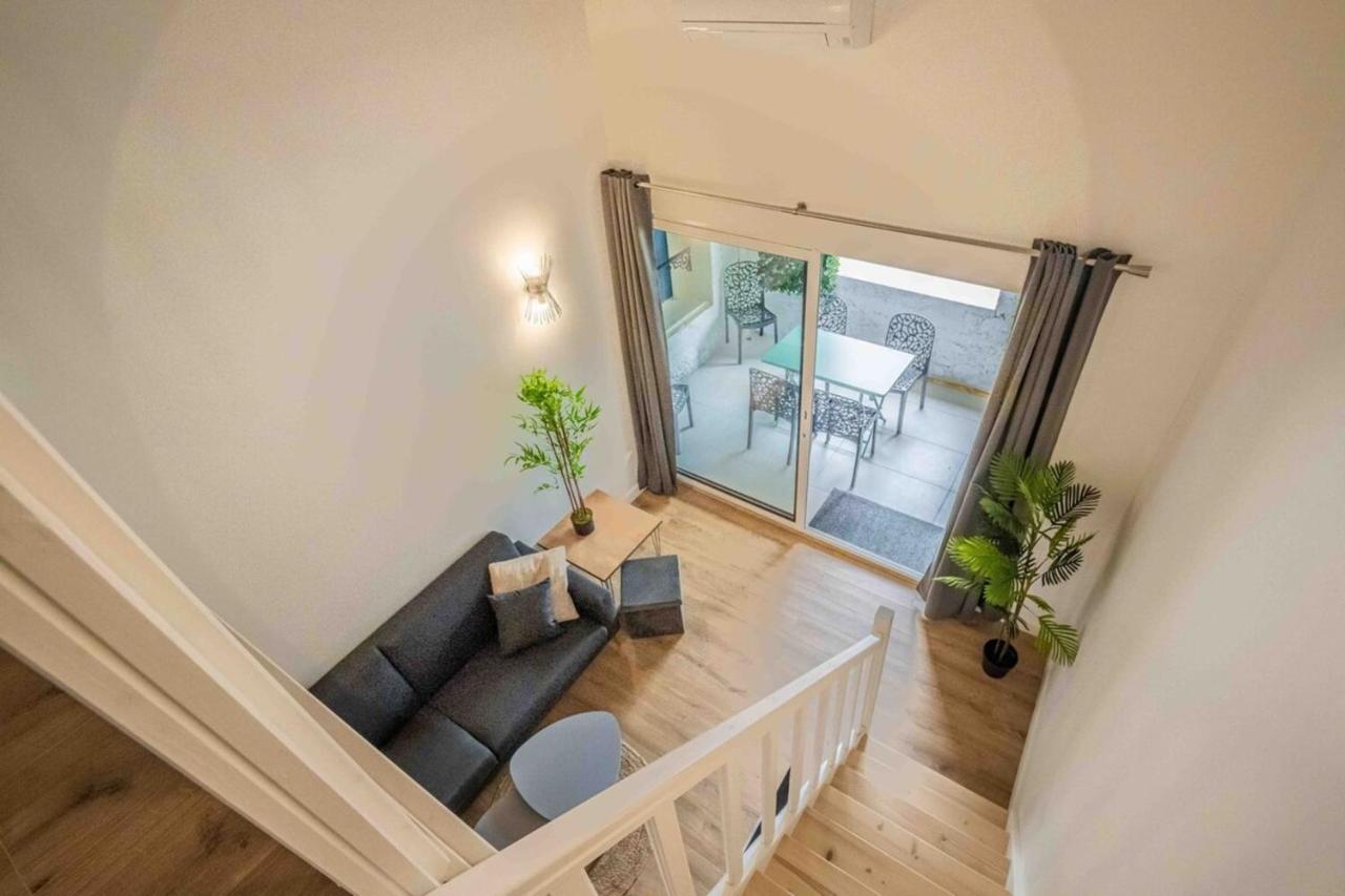 Superior One-Bedroom Apartment with Balcony