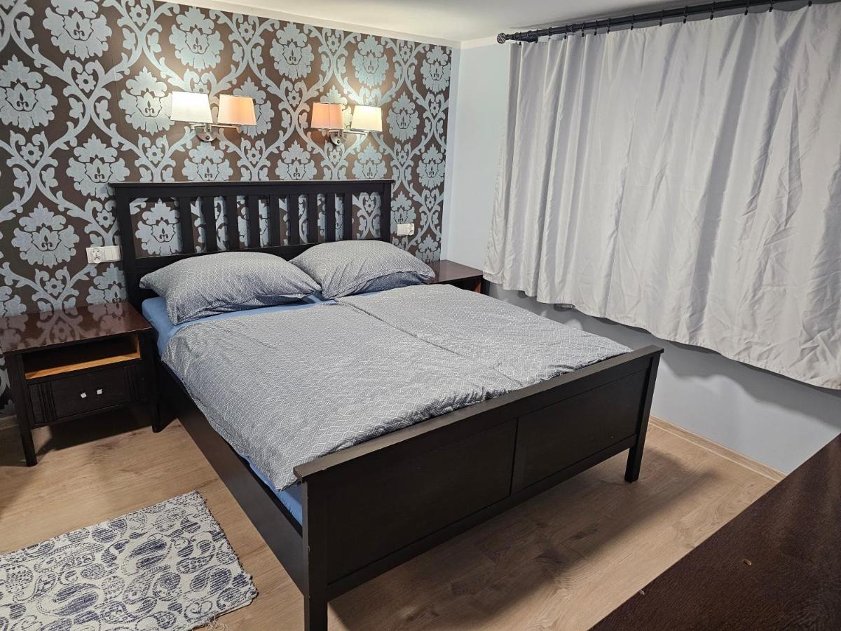 Dom Nad Jeziorem - B&B