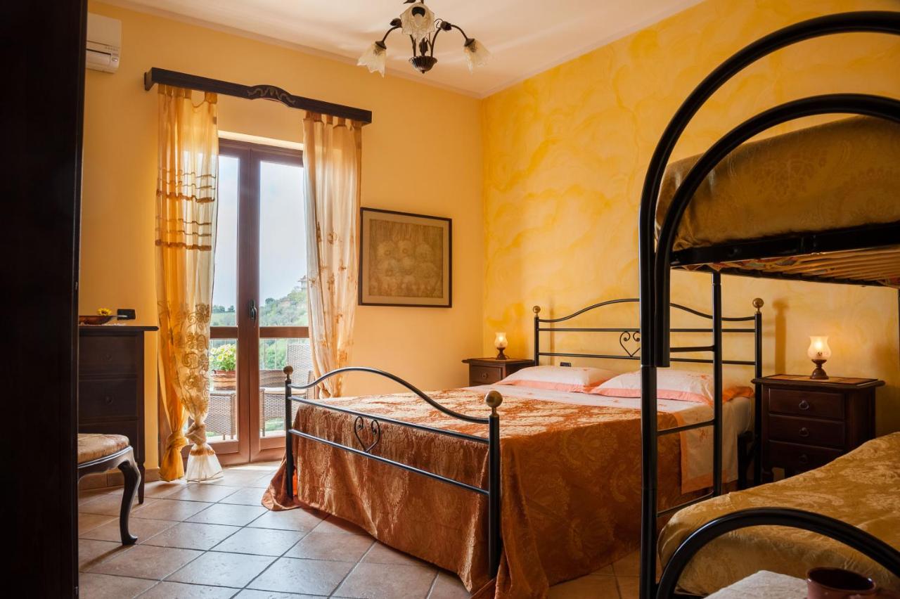 Double Room with Balcony and Sea View