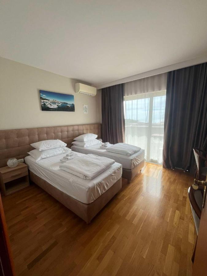 Double or Twin Room with Side Sea View