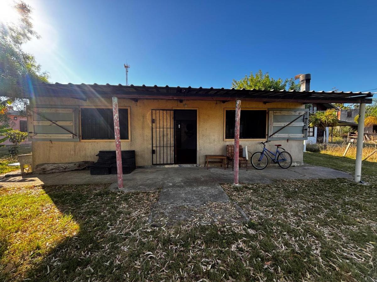 Casa Familiar Cerca de Playa Cuchilla alta - B&B