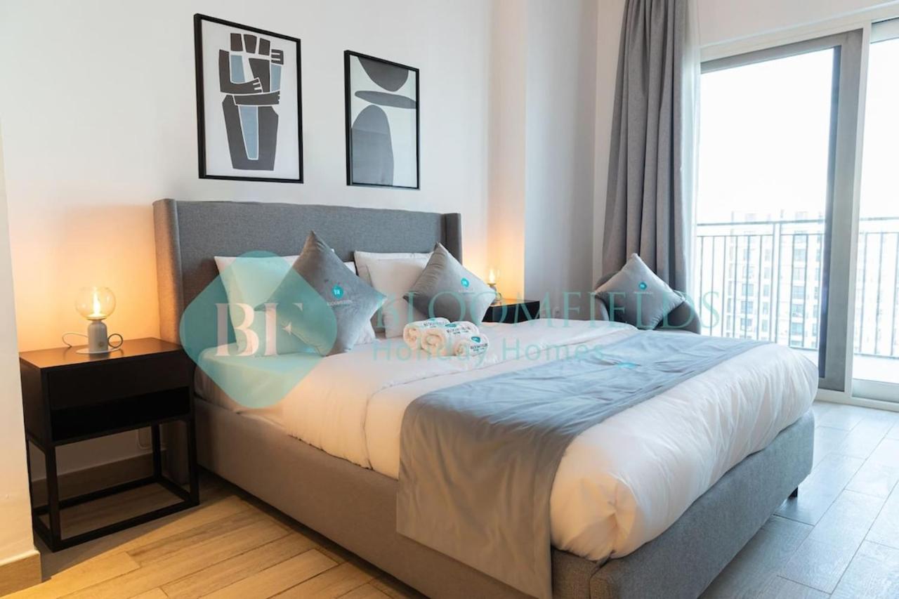 Bloomfields Classic Stu In Waters Edge Yas Island - B&B