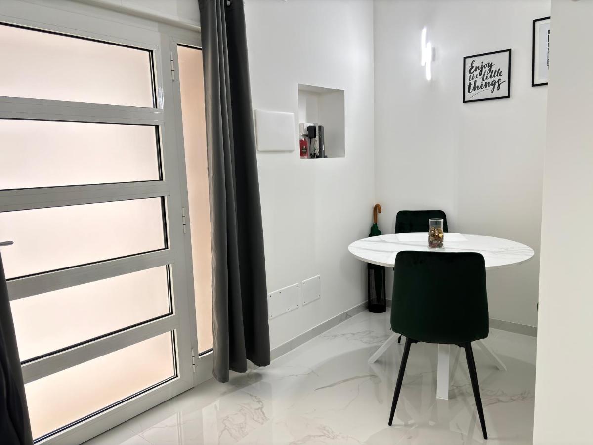 Your Home, two steps from the sea - B&B Bari