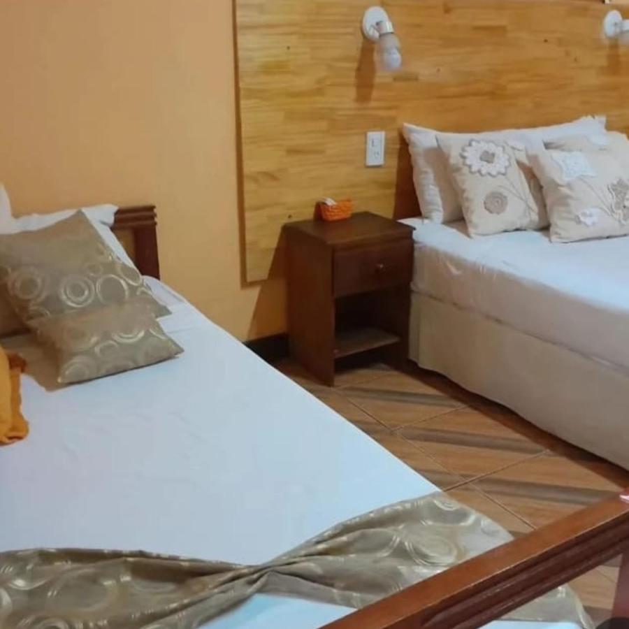 Chambre Triple avec Salle de Bains Privative