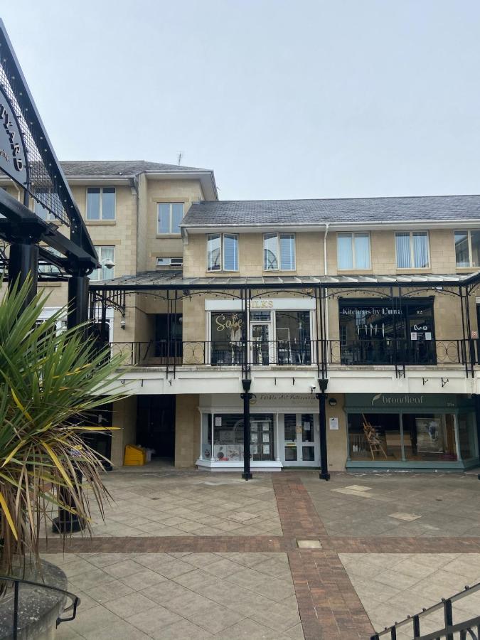 Best located Flat in Cheltenham and Free Parking - Chambres d’hôtes