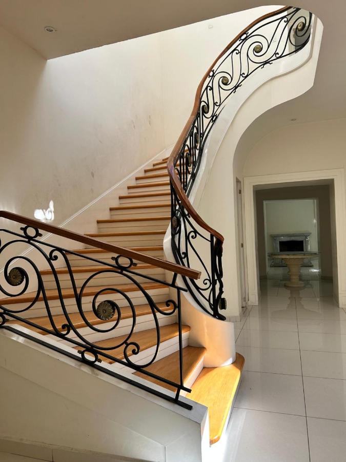 Modern room with balcony - B&B