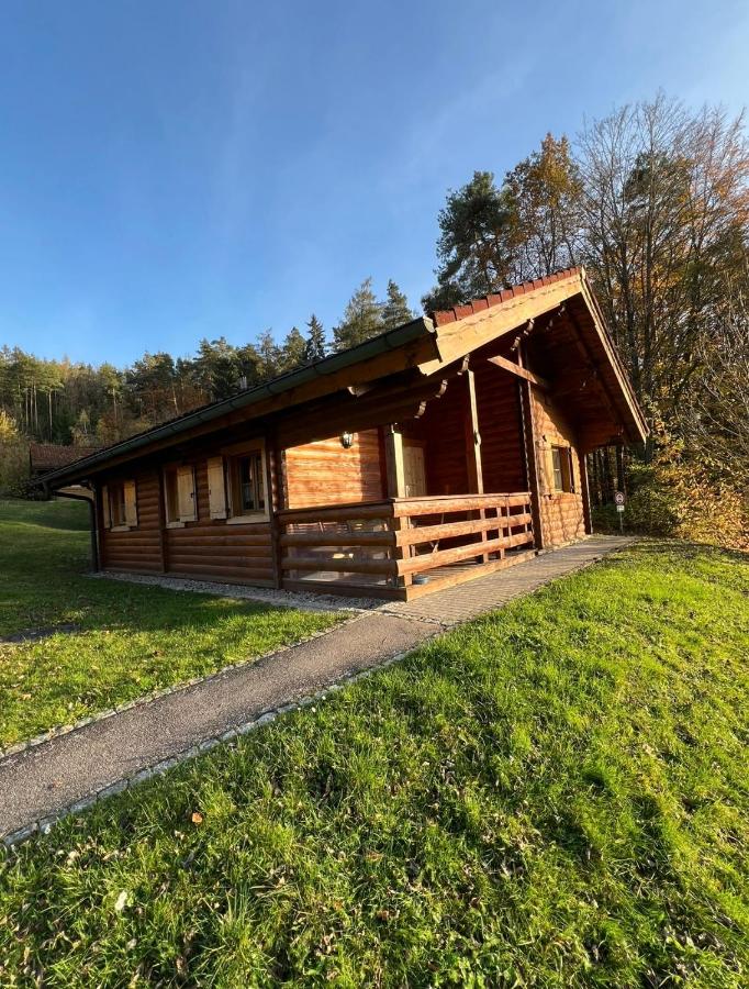 Blockhaus Holzzeit im Bayerischen Wald - Ferienwohnung Stamsried