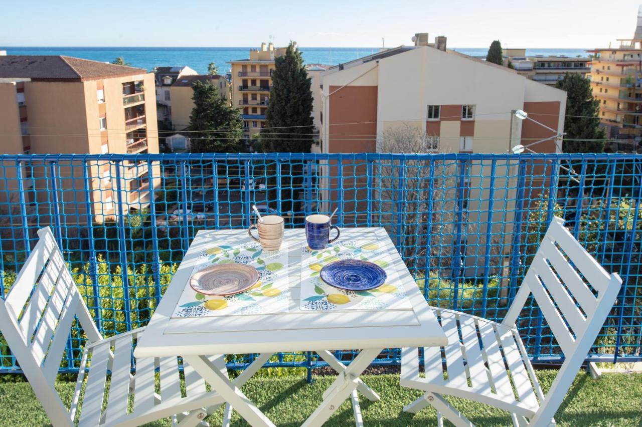 CONCORDIA - Agréable deux pièces - Menton Garavan - Vue Mer - B&B