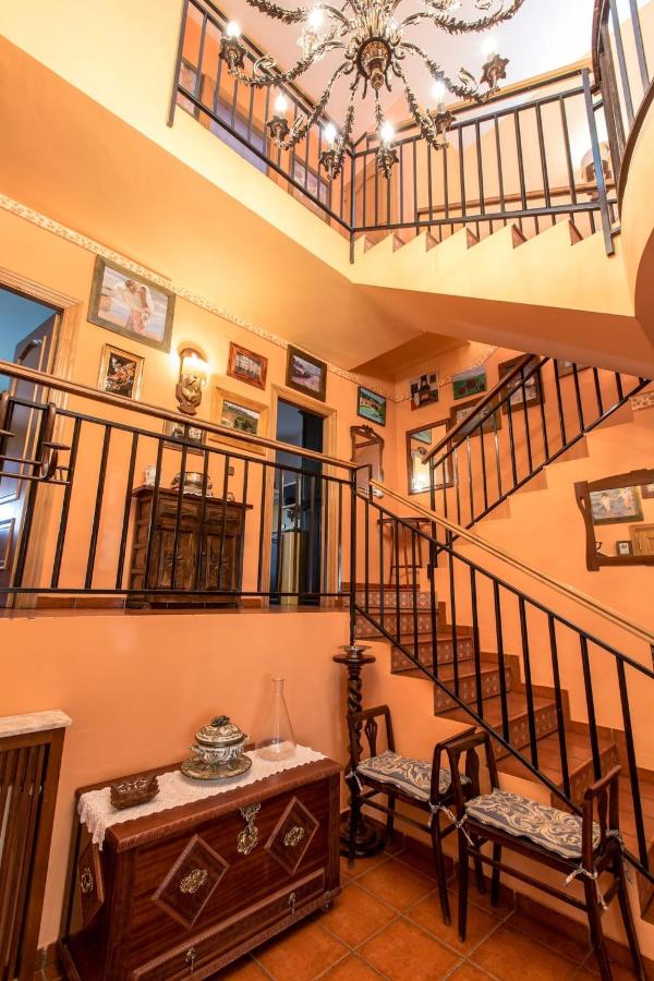 Casa Rural La Casona - Bed and Breakfast Casas de Juan Núñez