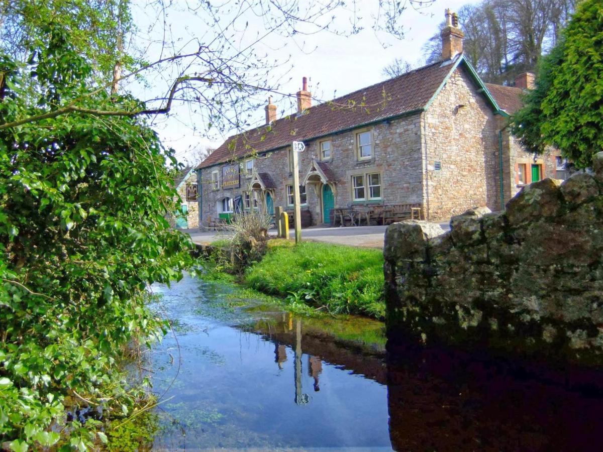 Plume of Feathers - B&B