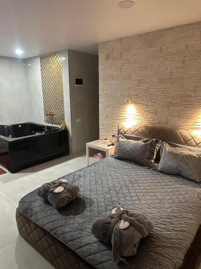 Studio avec Baignoire Spa