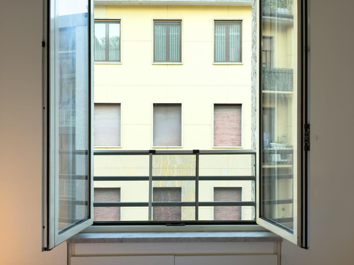 Stylish Brera Apartment - Chambres d'hôtes Milan
