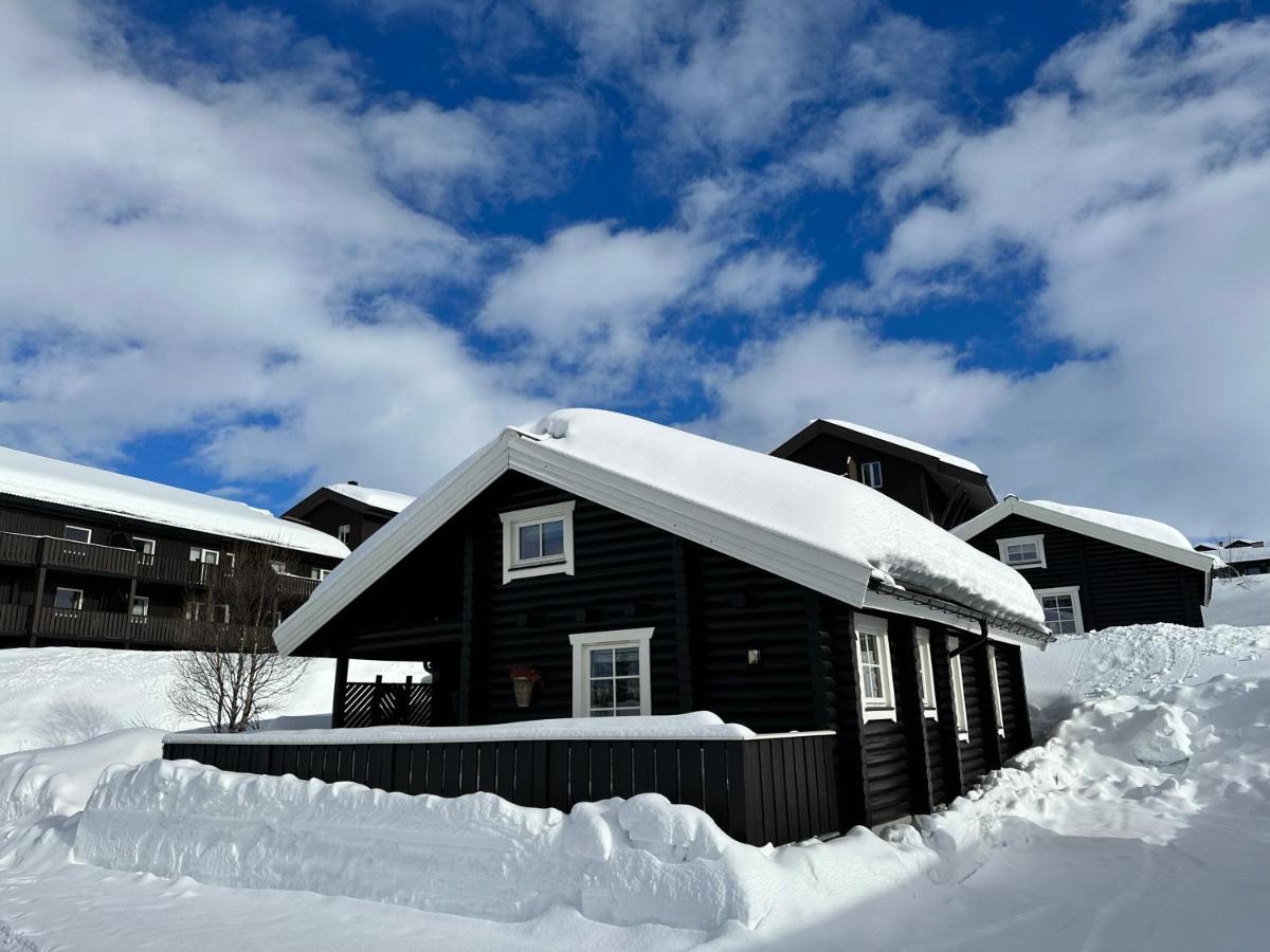 Charming Timber Cabin in Beitostølen Center - B&B Beitostølen