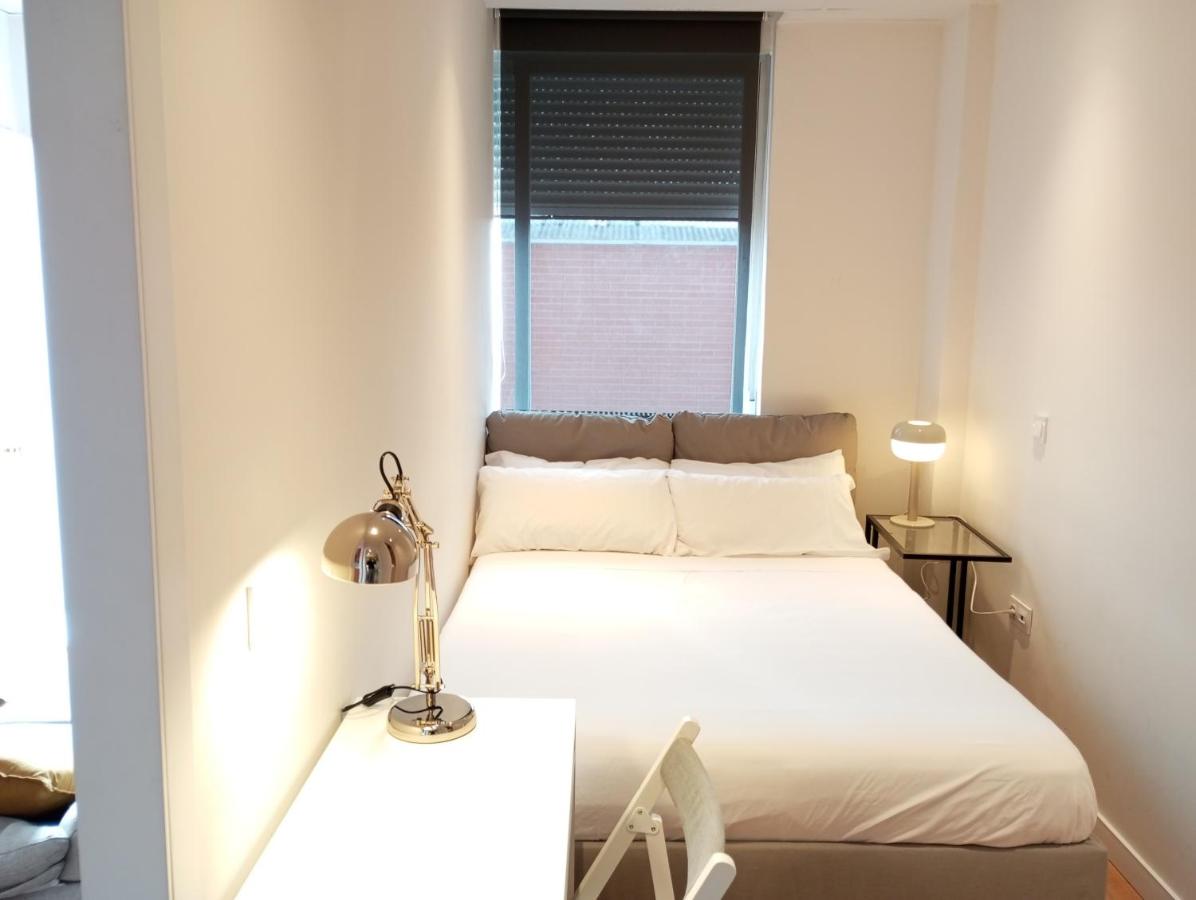 Deluxe One-Bedroom Apartment with City View