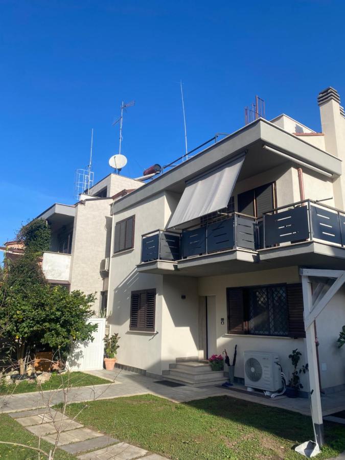 LA MAISON aeroporto ciampino - B&B
