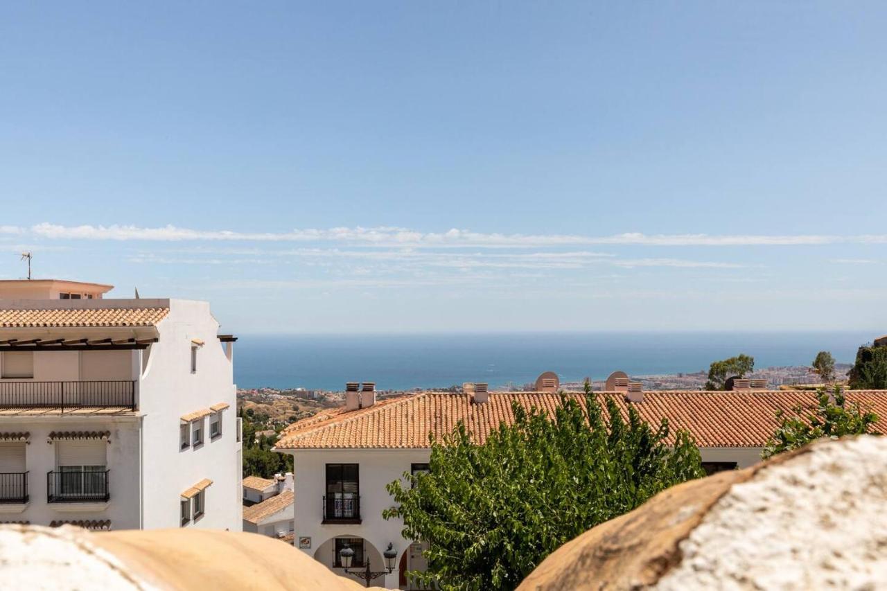 Duplex with sunny terrace located in Mijas Pueblo - B&B Mijas