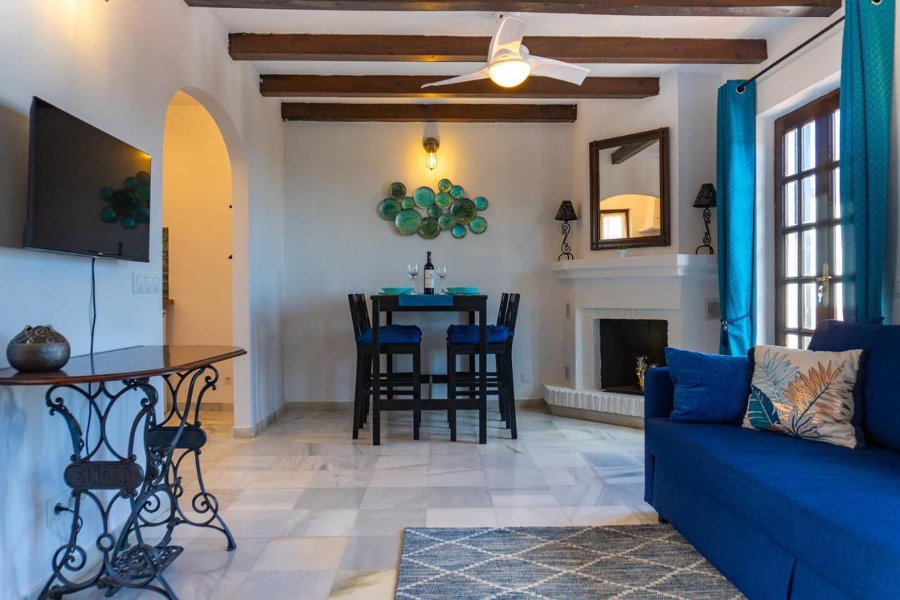 Idyllic Townhouse with Scenic Views Mijas Pueblo - B&B Mijas