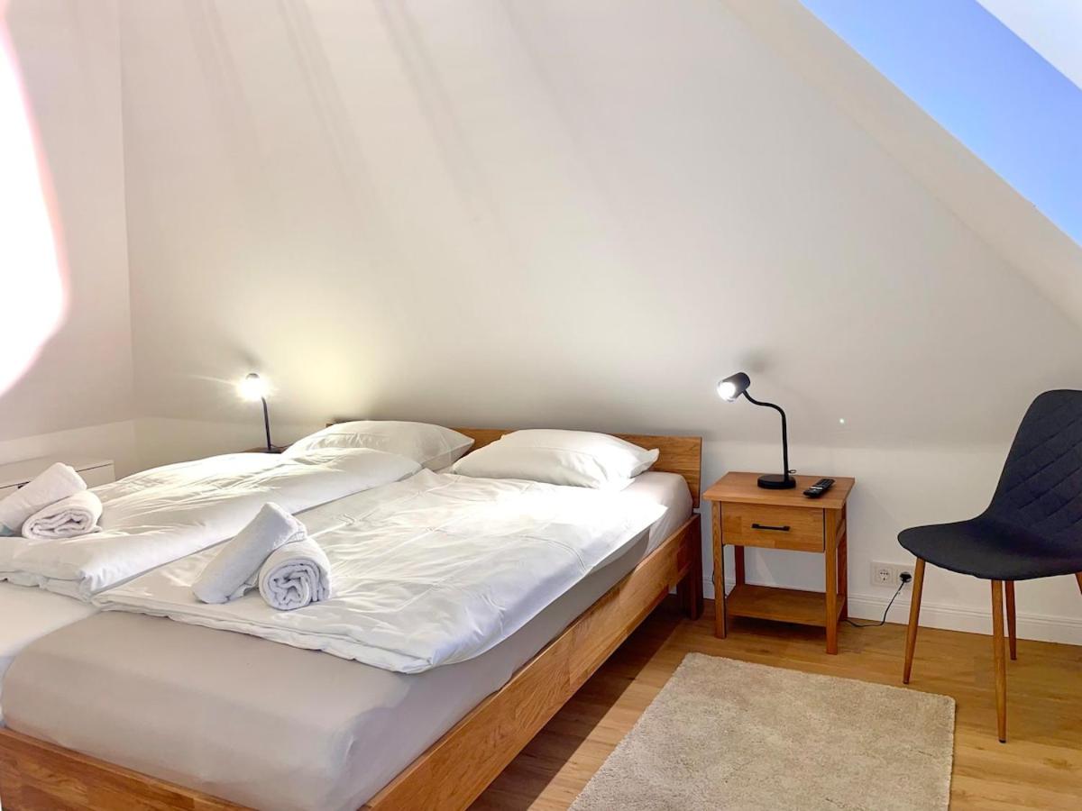 One-Bedroom Apartment with Terrace