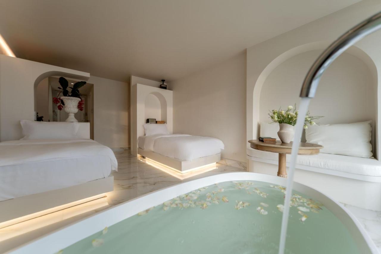 Twin Room with Lake View