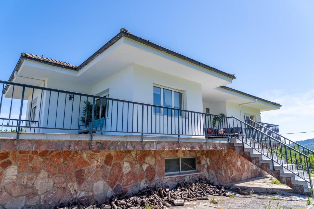 Preciosa casa rural en Nava - B&B