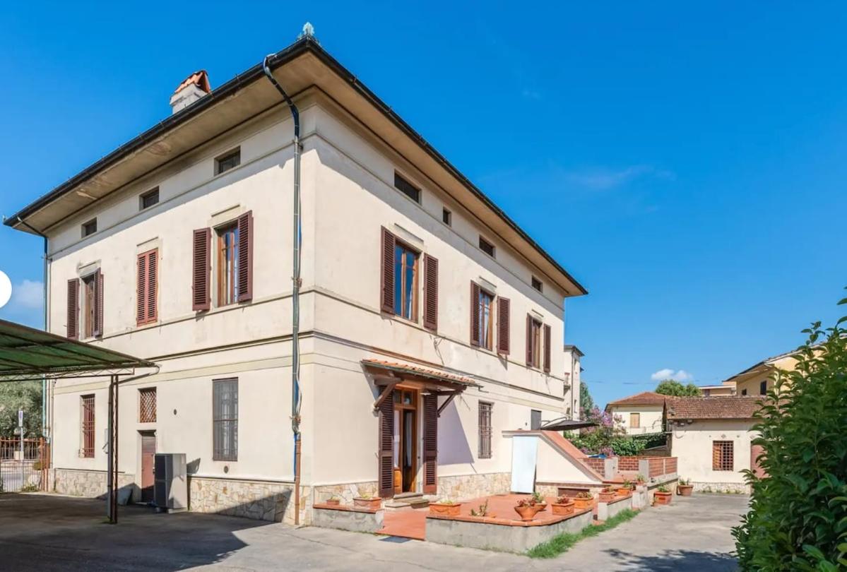 Guest House Villa Lenzi - Dimora Storica - B&B Lucca