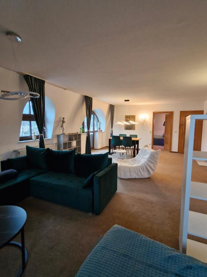 Stadtvilla Apartment mit Schlossblick - Ferienwohnung
