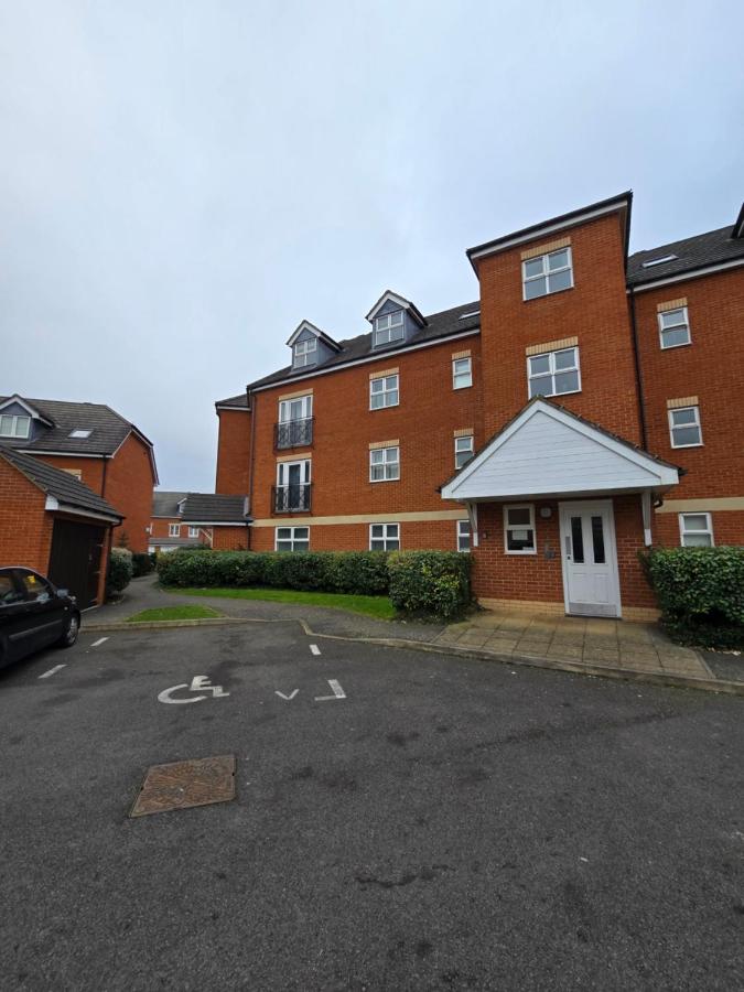 Riverstone Apartments - 2 Bed Modern Apartment in Central Location - Bed and Breakfast