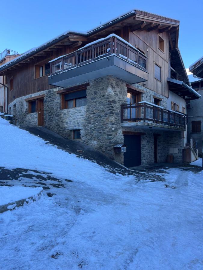 maison de village au pied des 3 Vallées - B&B