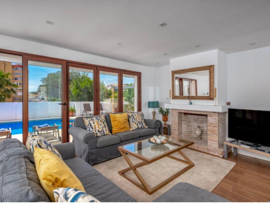 Villa Angel - La Cala Di Mijas - 4 Bedrooms, Private Pool, Close to the Beach - Bed and Breakfast La Cala De Mijas