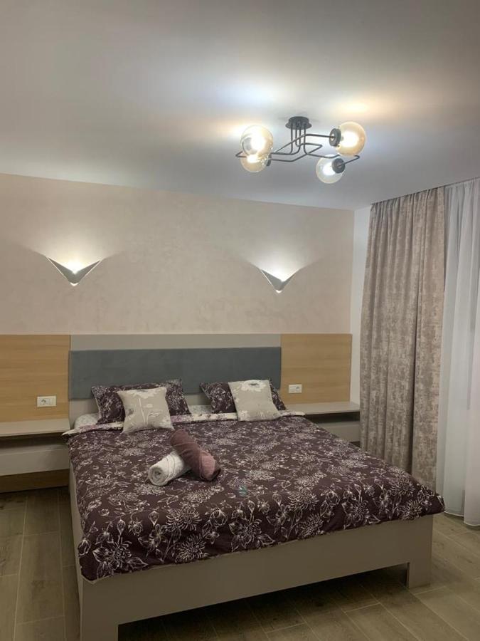 Felicity2 - B&B