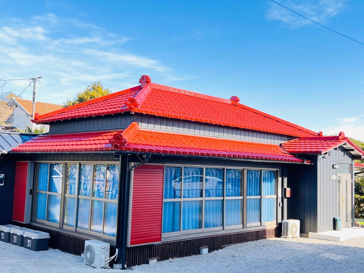 Surf99一棟貸切80平米 一松海岸とコンビニ徒歩圏 200平米芝庭 BBQ 専用焚き火台 - Ferienwohnung