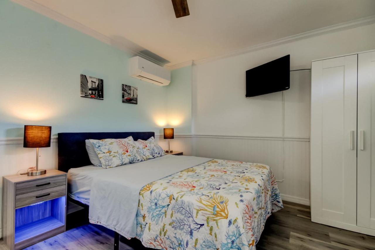 Estudio con 1 cama grande
