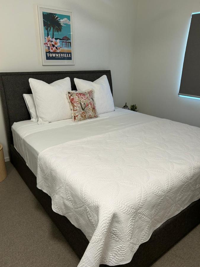 Walk to Palmer B&B - U21 - B&B Townsville