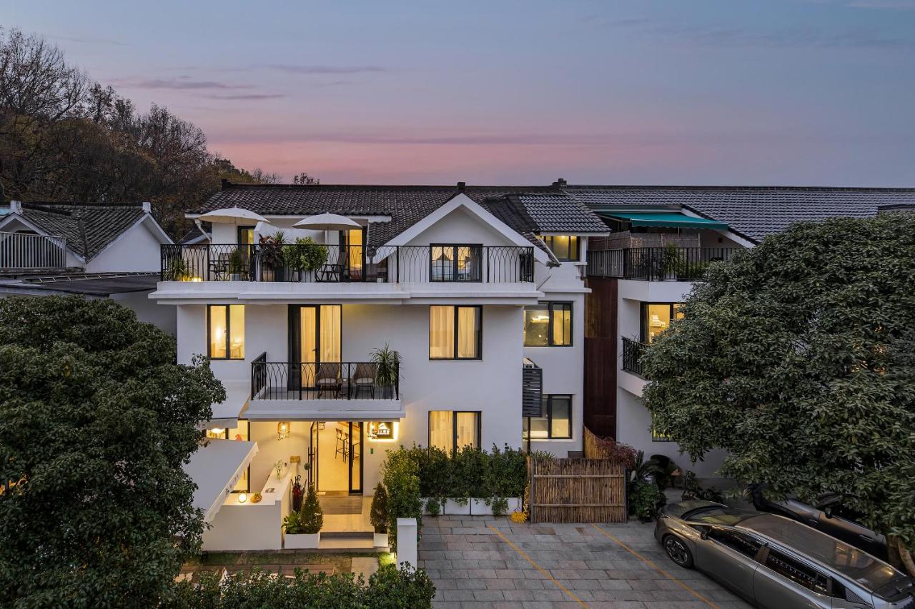 T innn - West Lake - Yueshang Yunshe Homestay - Hangzhou Taiziwan Park Branch - Bed and Breakfast