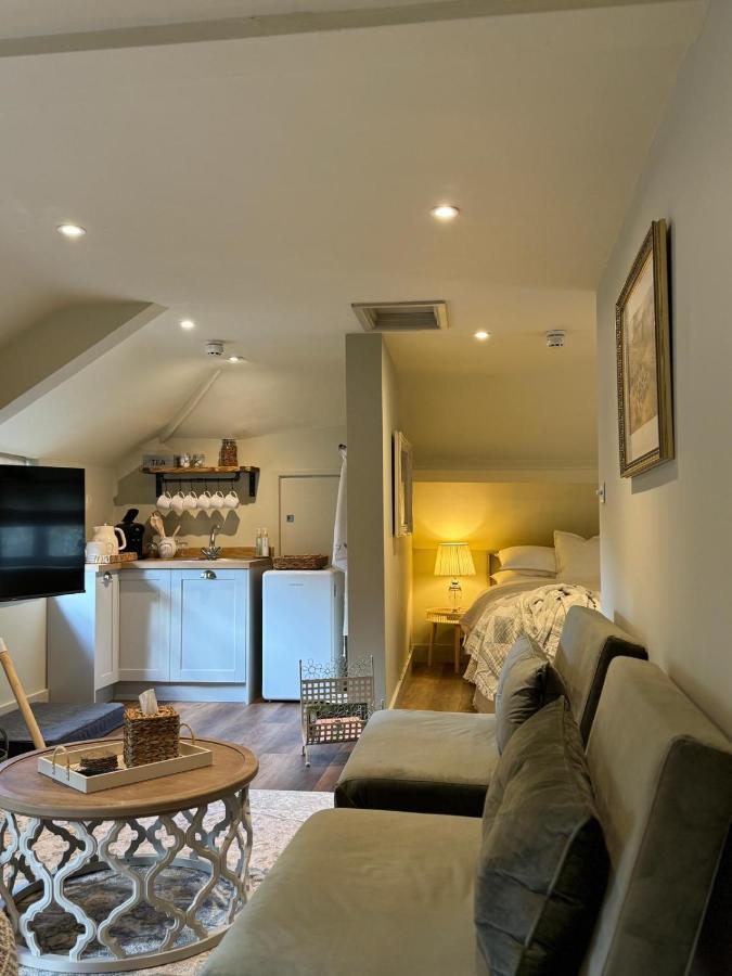 Two-Bedroom Deluxe Apartment