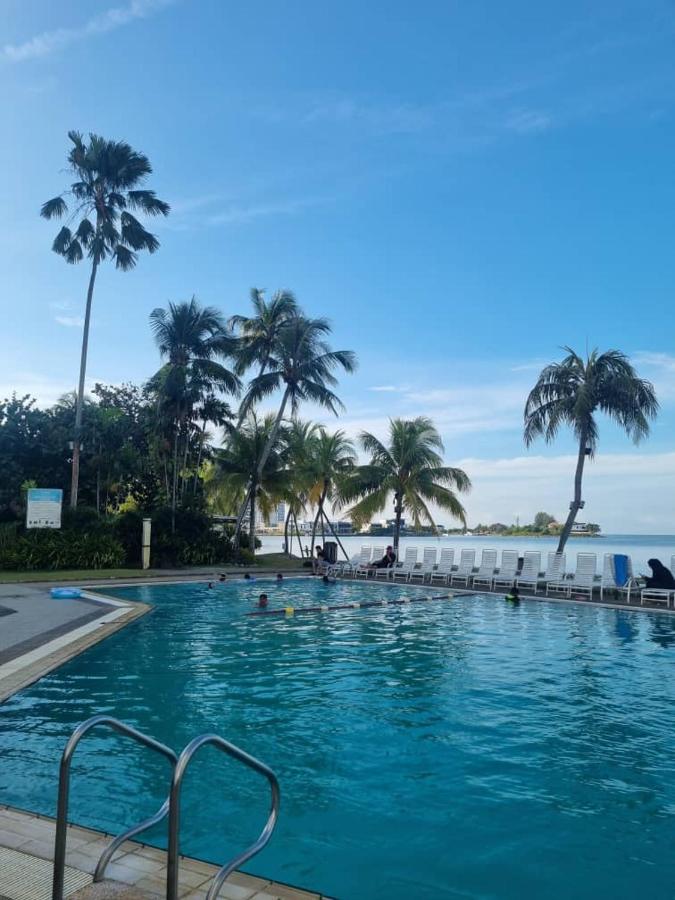 Sunset Seaview Apartment A73 - Bed and Breakfast