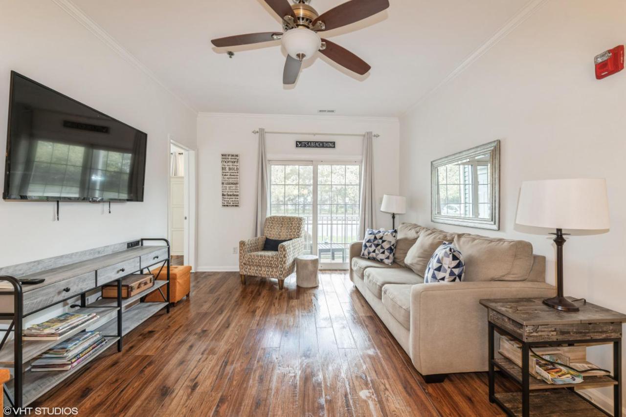 Chic Beach Condo Near Rehoboth & Lewes Beaches - B&B