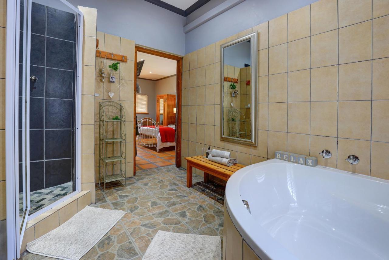 Double Room with Private External Bathroom
