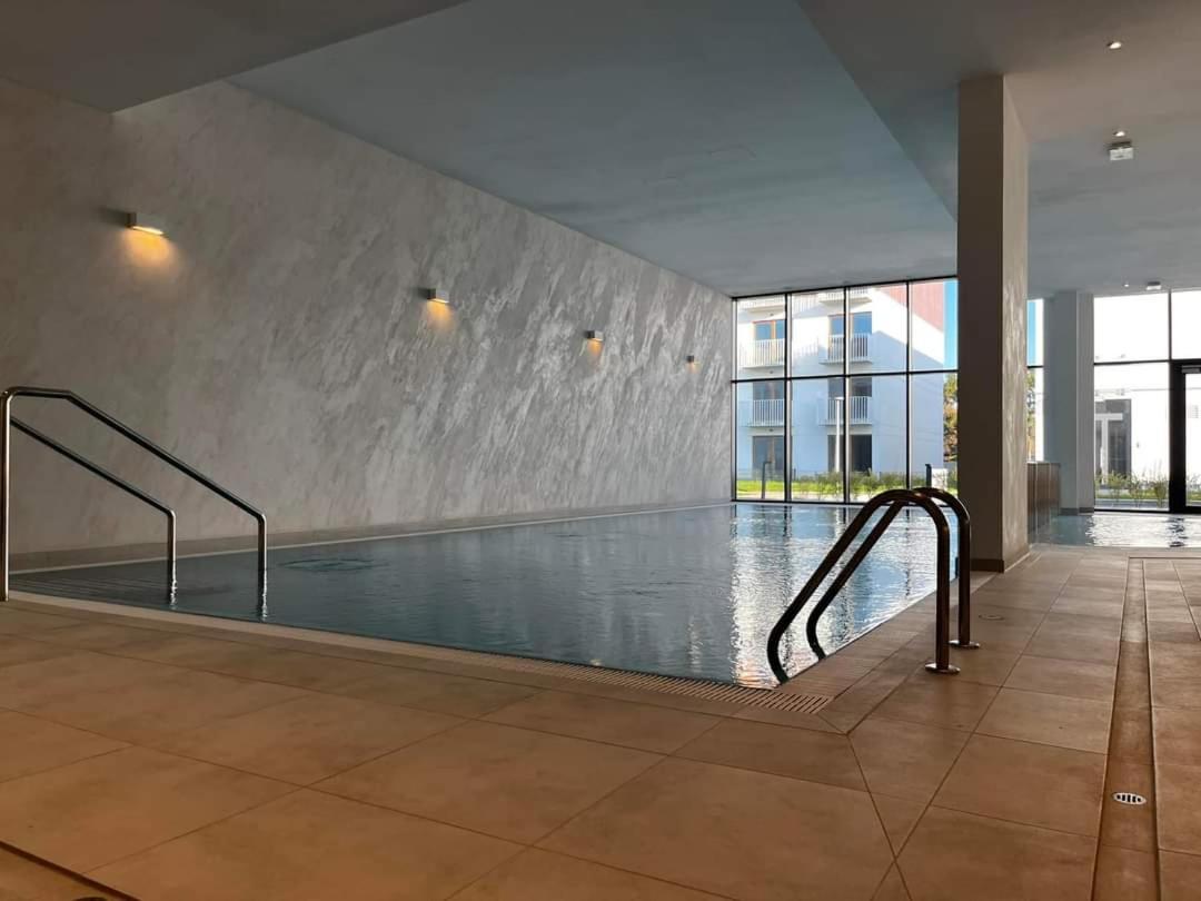 APARTAMENT BALTICHOFF FUN with Sea View, Basen, Spa, Gym, Sauna, Hala sportowa z kortem tenisowym - Chambres d'hôtes Gąski