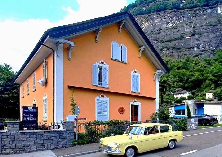 Studio with Mountain View