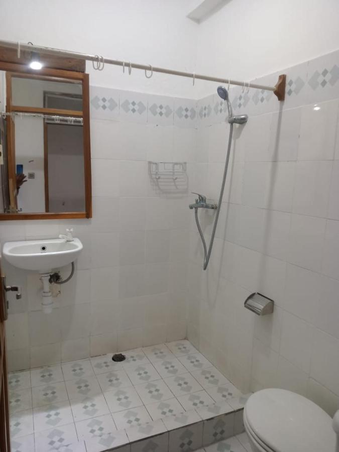 Kamer met Kingsize Bed en Uitzicht op het Zwembad