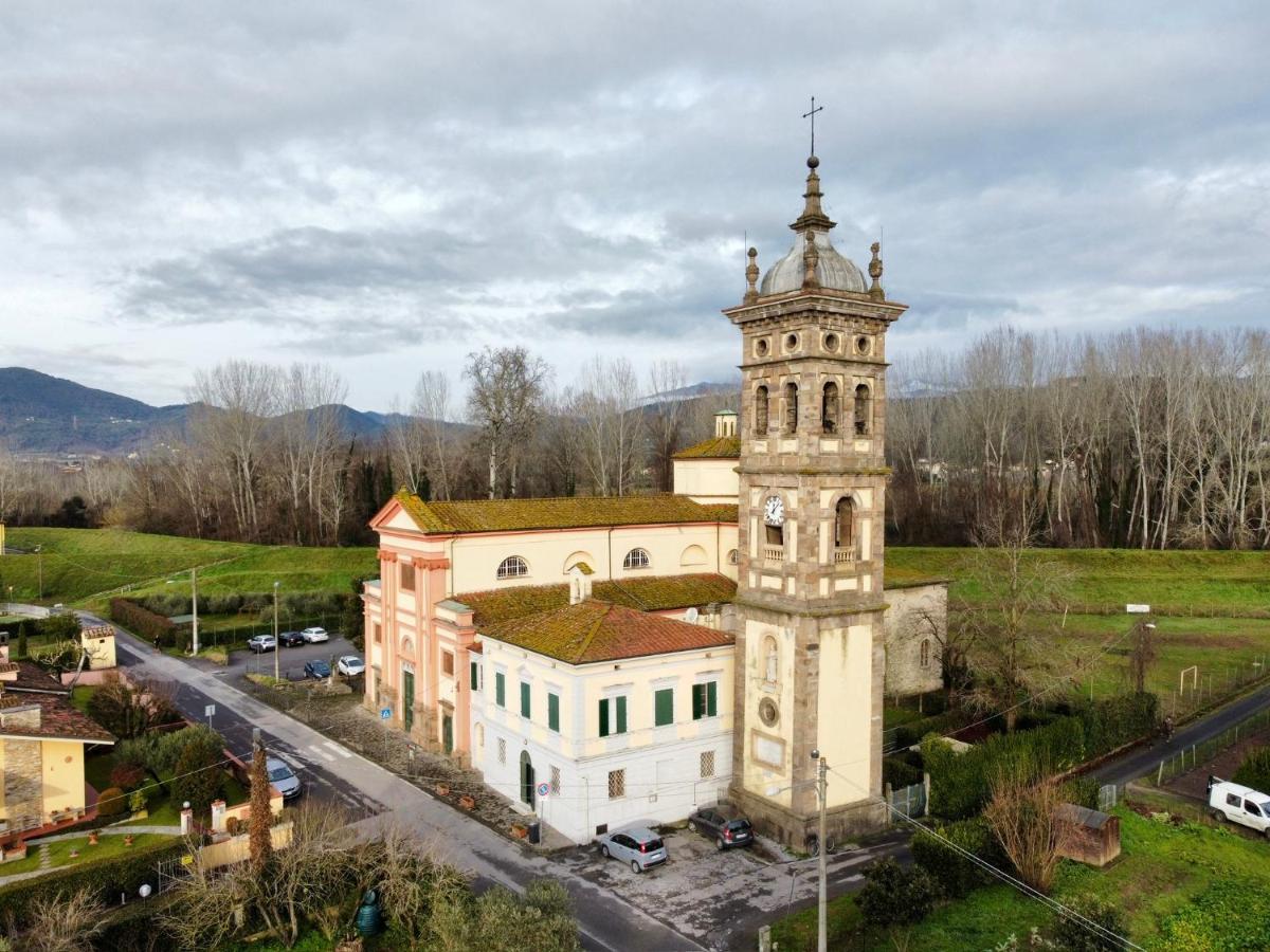 Corte Lucchese - Lucca in 10 minuti - B&B