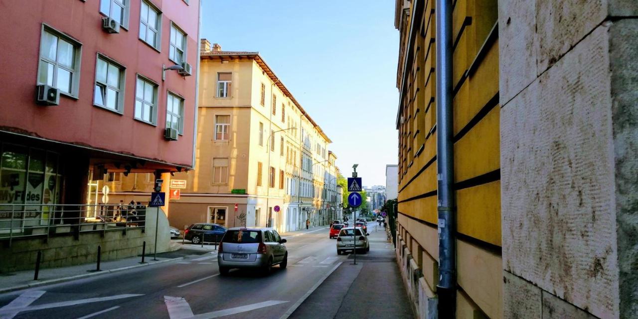 Pula-Center Apartments and Rooms - B&B Pola